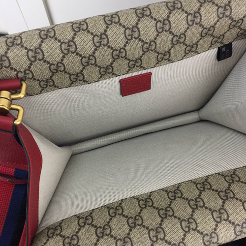 グッチバッグ着用イメージ